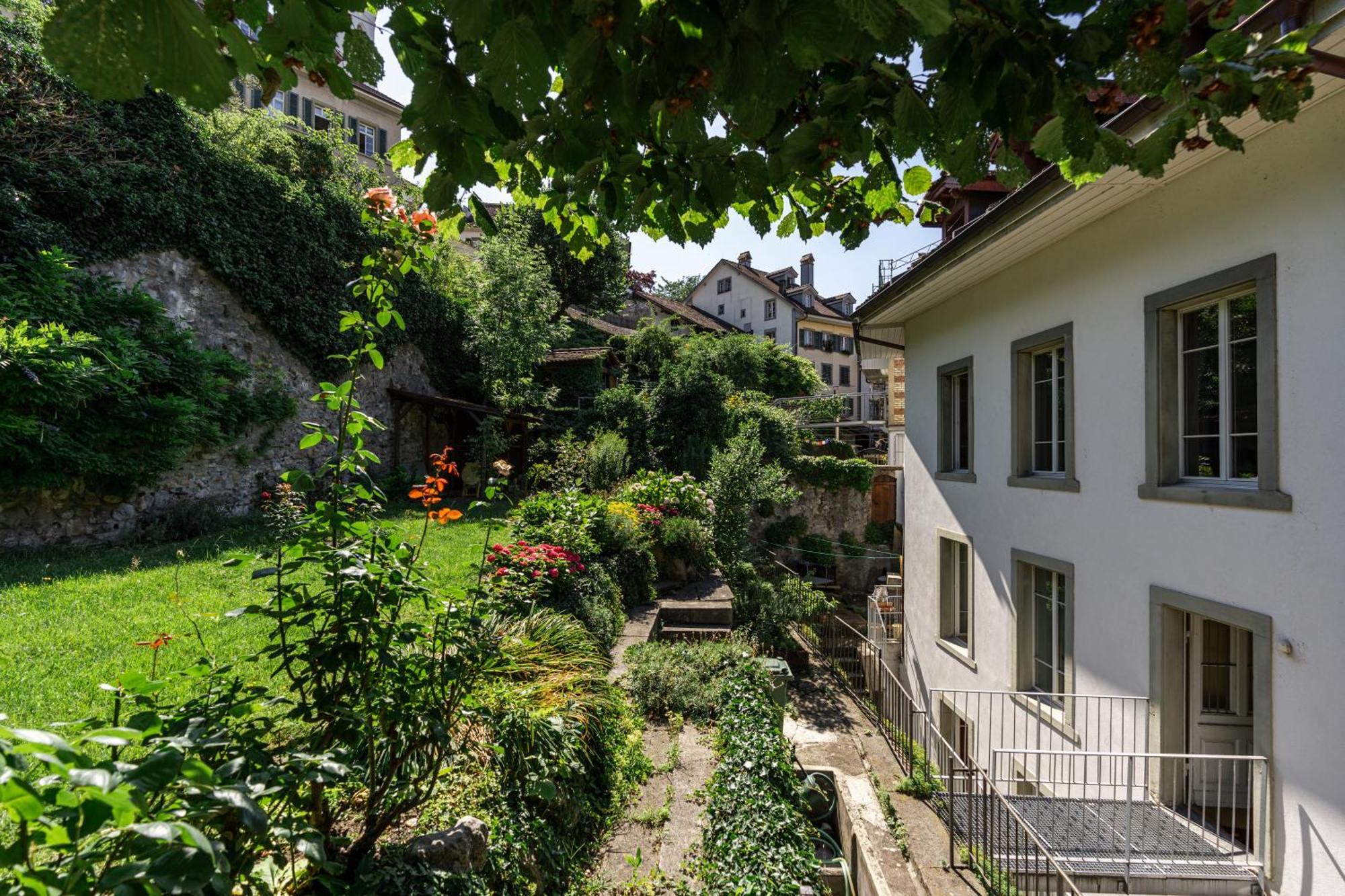 Historische Wohnung Im Herzen Der Thuner Altstadt Exterior photo